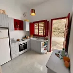 Sifnos Tinas House *