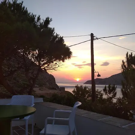 別荘 Sifnos Tinas House *