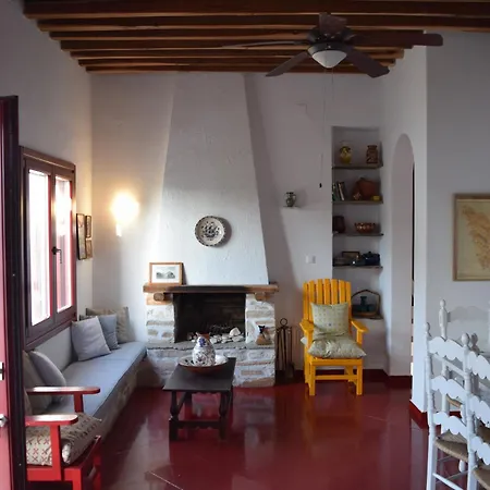 Sifnos Tinas House * カマライ