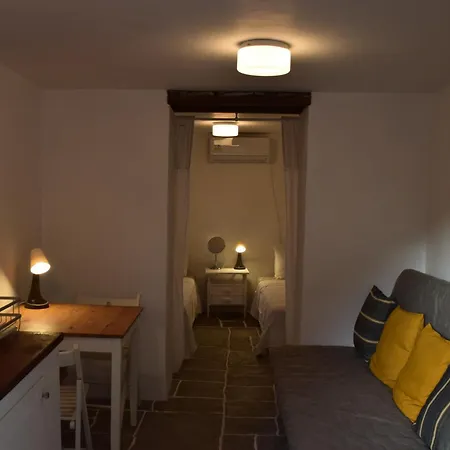 Sifnos Tinas House *