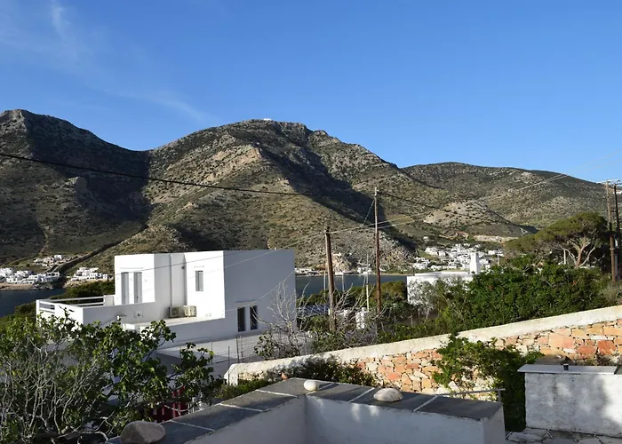 Sifnos Tinas House Ferienhaus Kamarai
